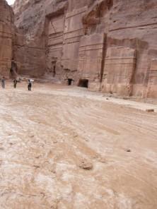 ungewöhnliche Wassermassen in Petra