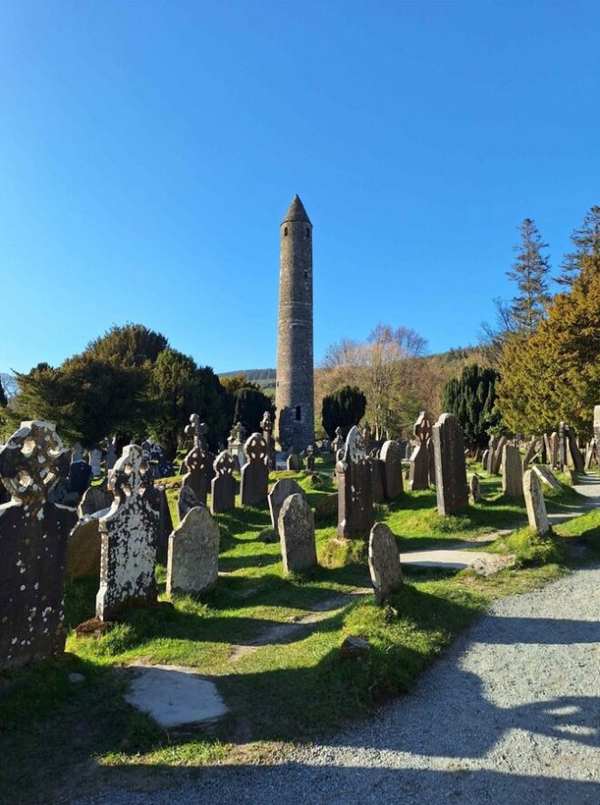 Insel der Klöster und Heiligen, Ursprungsort abendländisch-christlicher Kultur
