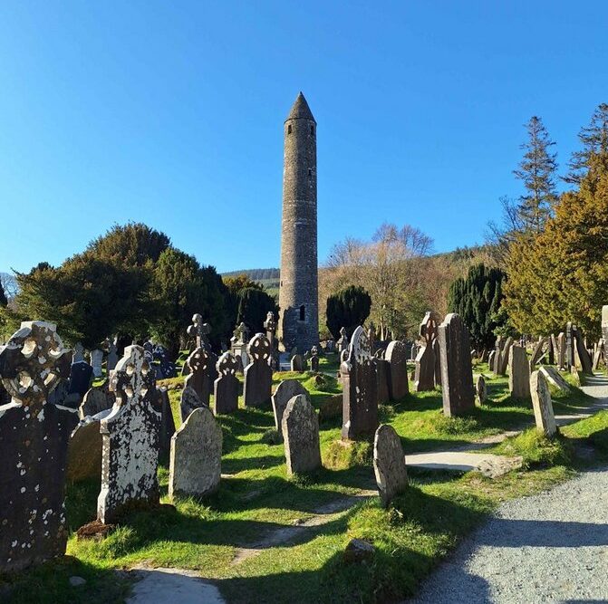 Insel der Klöster und Heiligen, Ursprungsort abendländisch-christlicher Kultur